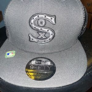 MLB Gray Snapback Hat